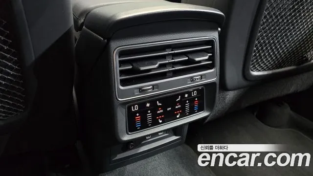 Audi Q7 45 TDI quattro Premium — Фото автомобиля 27