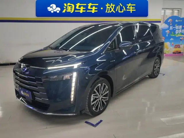 Фотография автомобиля — GAC Trumpchi E8