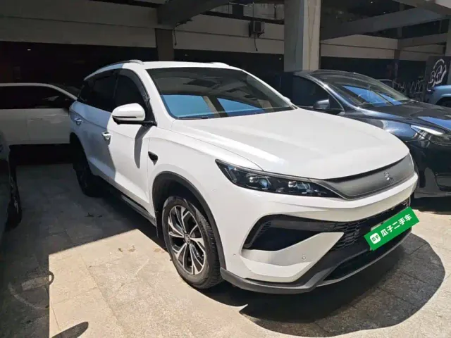 BYD Song Pro — Фото автомобиля 3