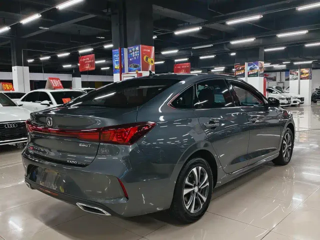 Changan Eado — Фото автомобиля 9