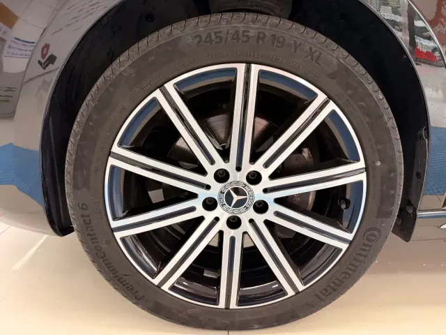 Mercedes-Benz V-Class — Фото автомобиля 5