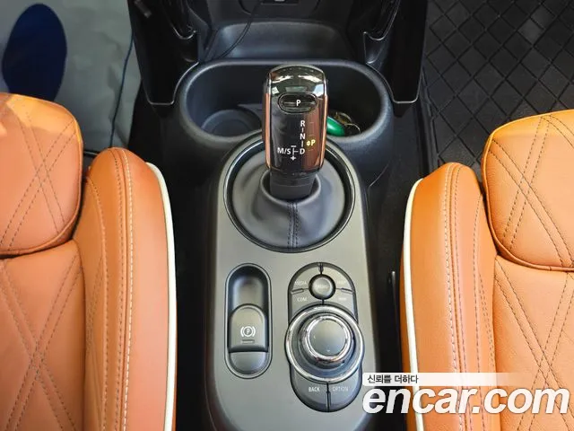 Mini Cooper — Фото автомобиля 14