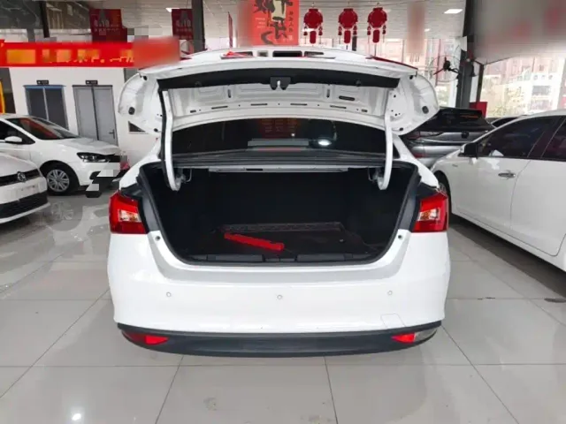 Chery Arrizo 5 — Фото автомобиля 18