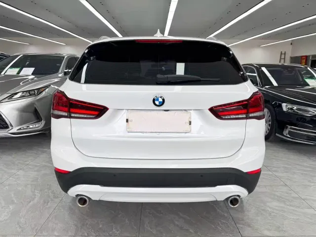 BMW X1 — Фото автомобиля 5