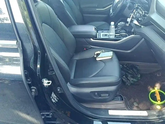 Toyota Highlander — Фото автомобиля 24