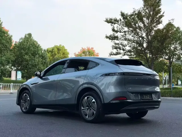 Xpeng G6 — Фото автомобиля 4