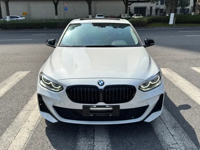 BMW 1 Series — Фото автомобиля 2
