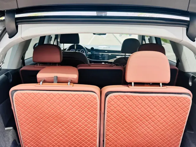 Audi Q7 — Фото автомобиля 8