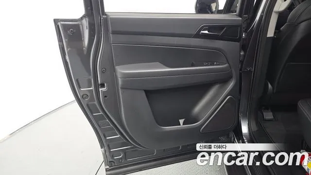 KG_Mobility_Ssangyong Musso Musso (Q300) Дизель 2.2 4WD — Фото автомобиля 25