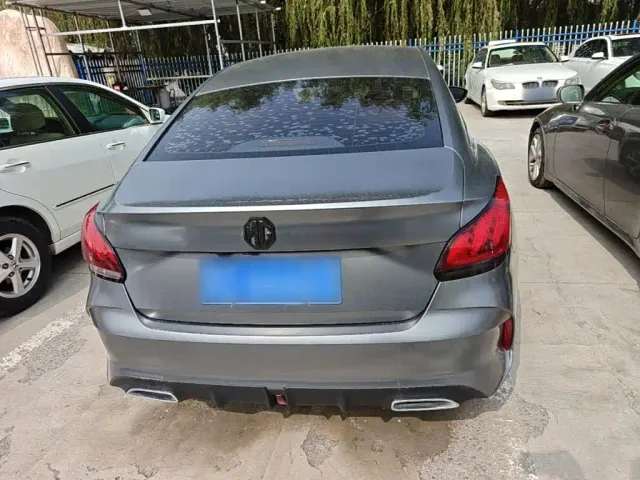 MG MG5 2021 Model 180DVVT Manual Youth Luxury Edition — Фото автомобиля 5