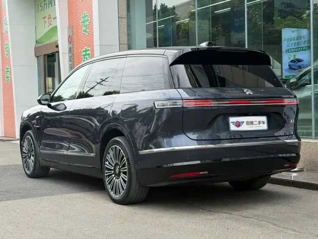 Nio ES8 — Фото автомобиля 4