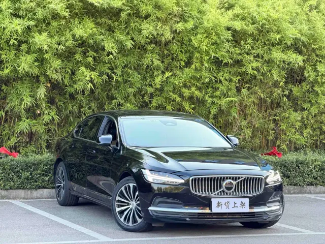 Volvo S90 — Фото автомобиля 2