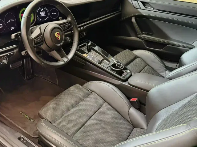 Porsche 911 — Фото автомобиля 6