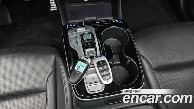 Hyundai Tucson Tucson (NX4) Дизель 2.0 2WD — Фото автомобиля 9