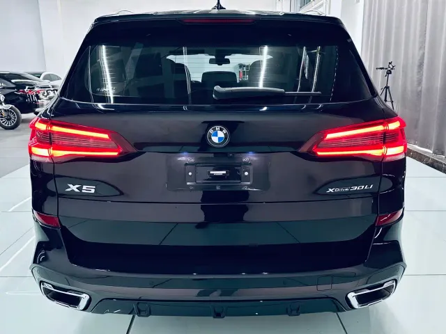 BMW X5 — Фото автомобиля 5