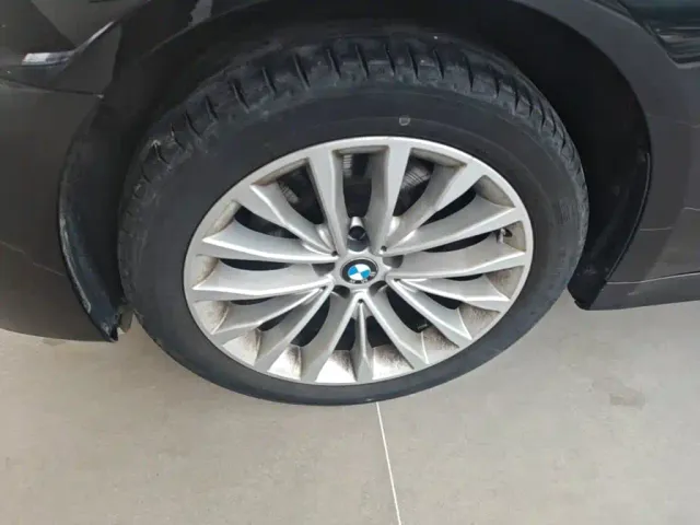 BMW 5 Series — Фото автомобиля 22