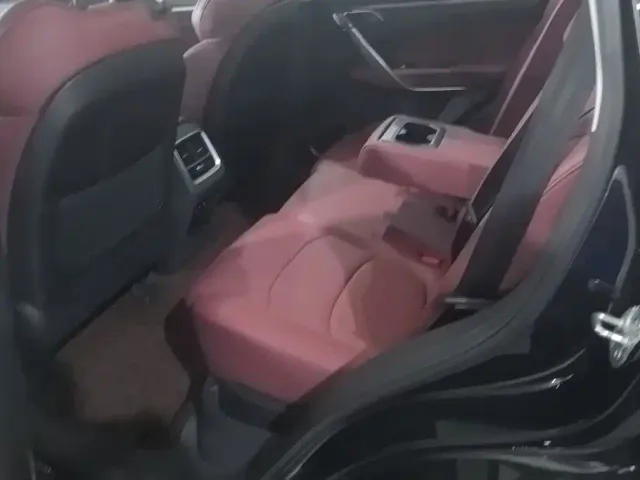 Geely Boyue — Фото автомобиля 11