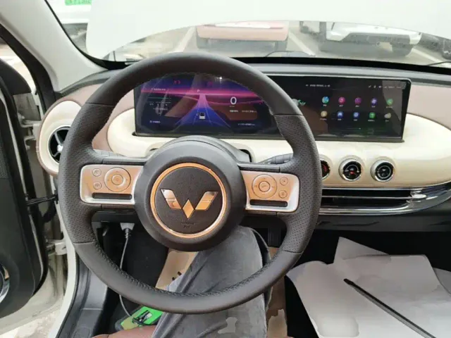 Wuling Bingo — Фото автомобиля 10
