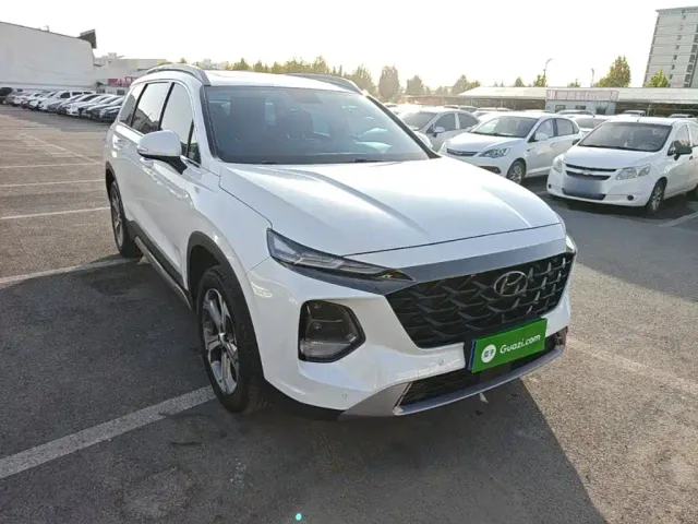 Hyundai Santa Fe — Фото автомобиля 3