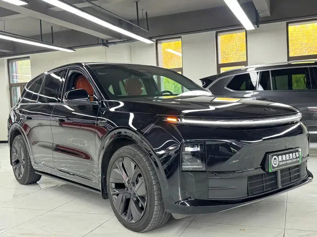 Li Auto L6 — Фото автомобиля 3