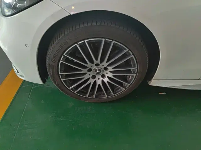 Mercedes-Benz C-Class — Фото автомобиля 22