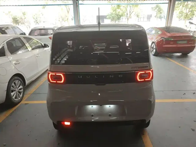 Wuling Hongguang Mini EV — Фото автомобиля 5