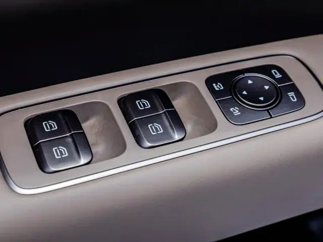 Li Auto i6 — Фото автомобиля 11