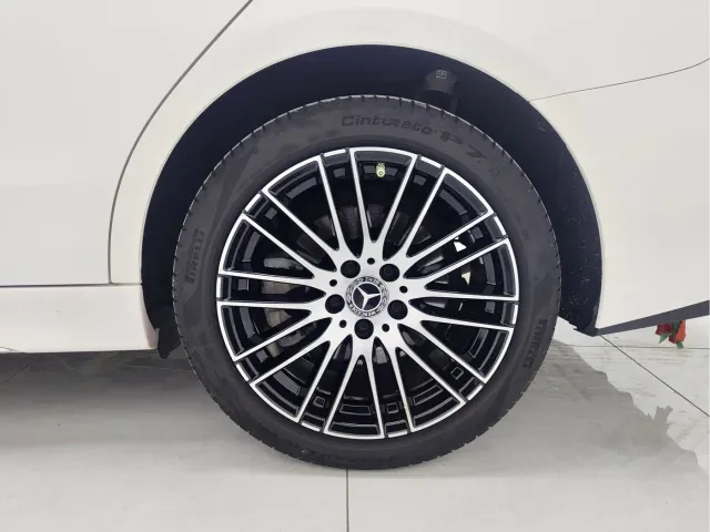 Mercedes-Benz C-Class — Фото автомобиля 13