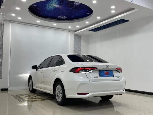 Toyota Corolla — Фото автомобиля 18