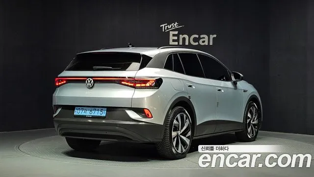 Volkswagen ID.4 — Фото автомобиля 2