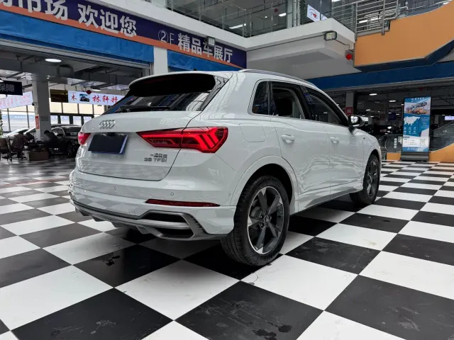 Audi Q3 — Фото автомобиля 18