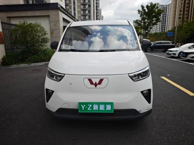 Wuling Yangguang — Фото автомобиля 2