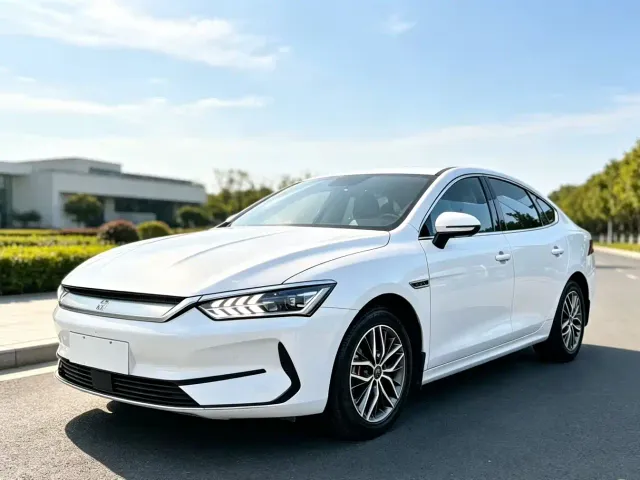 Фотография автомобиля — BYD Qin PLUS