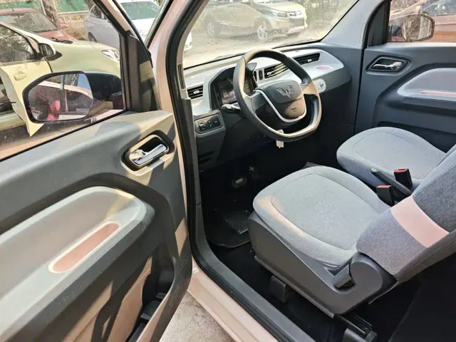 Wuling Hongguang Mini EV — Фото автомобиля 15