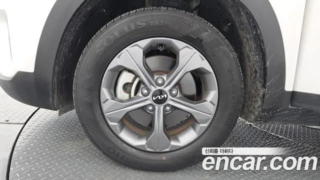 Kia Seltos Новый Seltos Бензин 1.6 турбо 2WD — Фото автомобиля 5