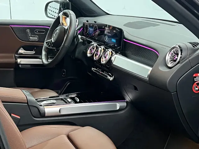Mercedes-Benz GLB-Class — Фото автомобиля 12