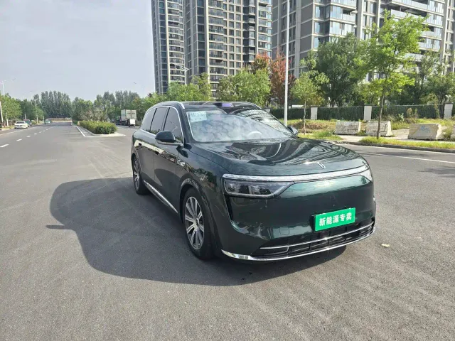 Aito M8 — Фото автомобиля 3