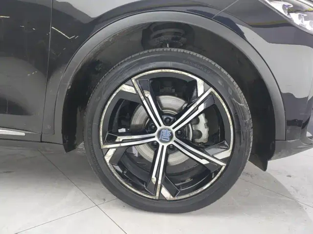 BYD Tang — Фото автомобиля 6