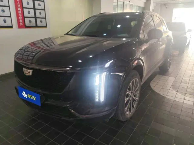 Фотография автомобиля — Cadillac XT5