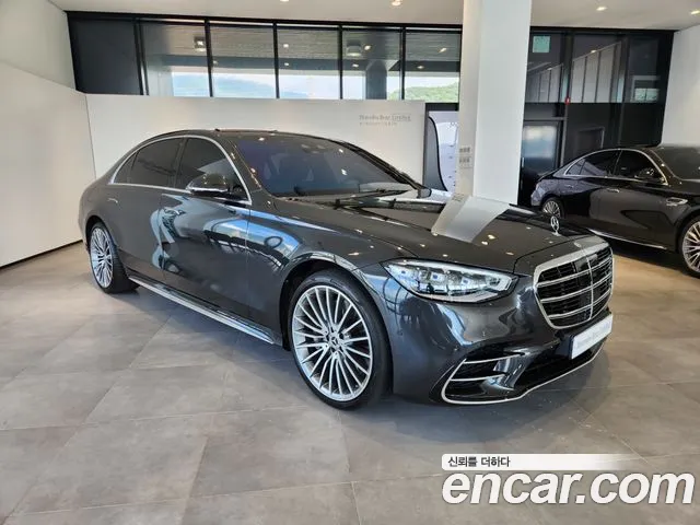 Mercedes-Benz S-Class — Фото автомобиля 2
