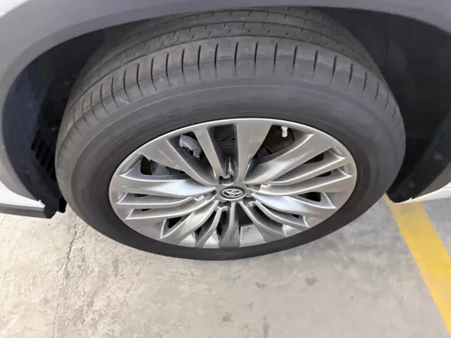 Toyota Highlander — Фото автомобиля 5