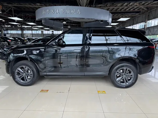 Land Rover Range Rover Sport — Фото автомобиля 10
