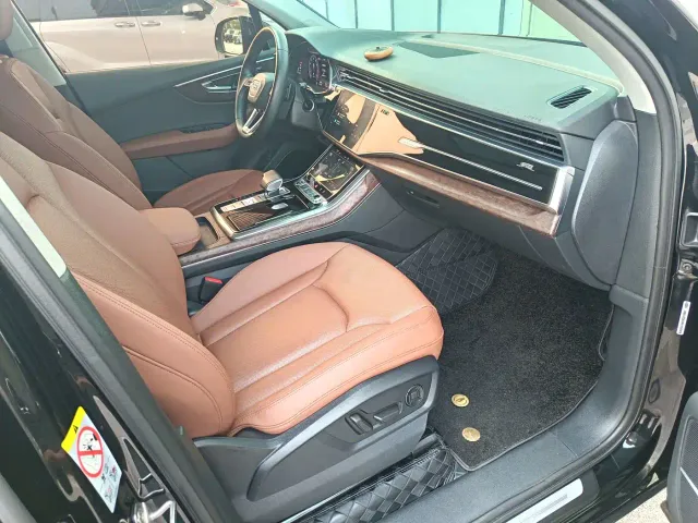 Audi Q7 — Фото автомобиля 11