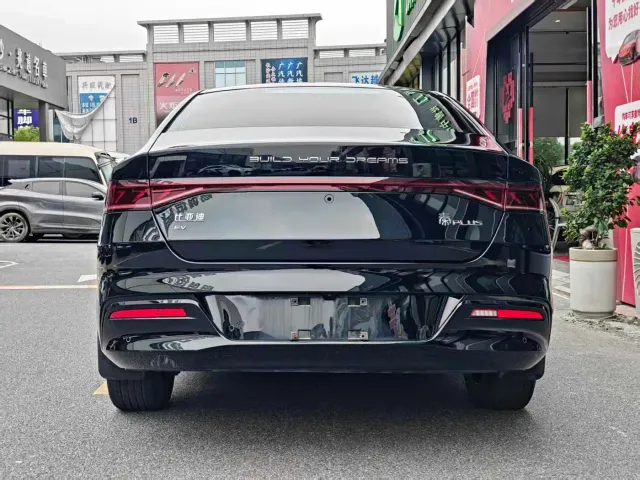 BYD Qin PLUS — Фото автомобиля 10