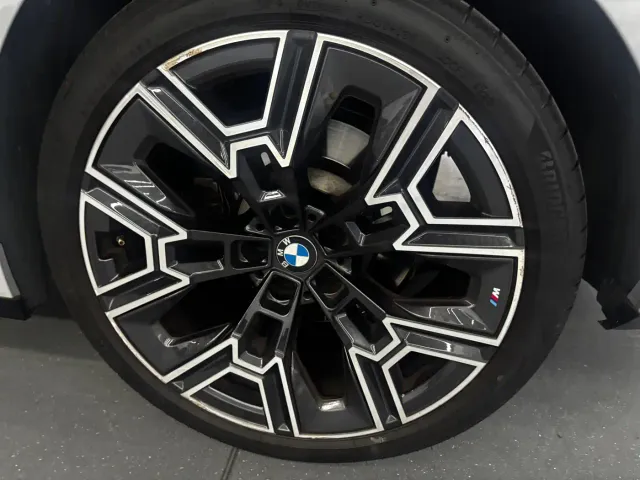 BMW 5 Series — Фото автомобиля 18