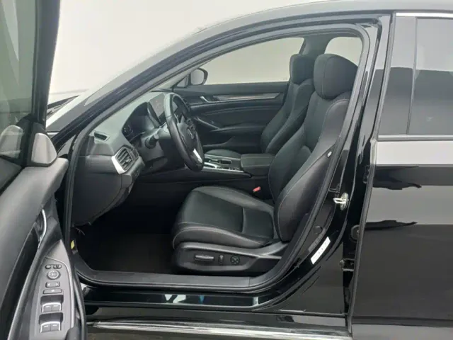 Honda Accord — Фото автомобиля 6