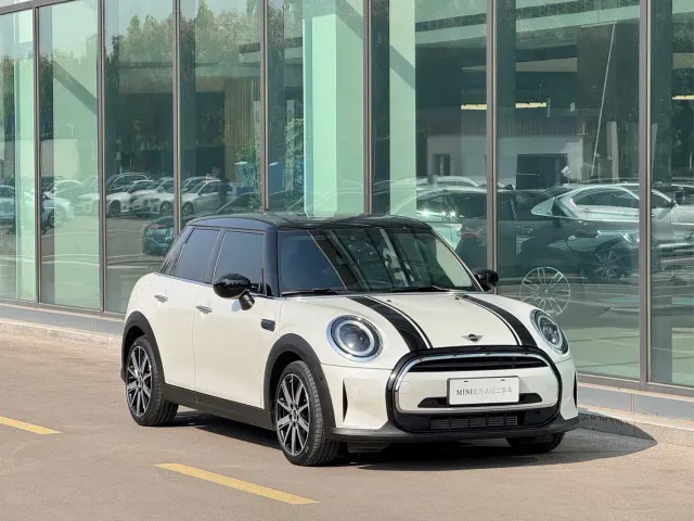 MINI Hatch — Фото автомобиля 9