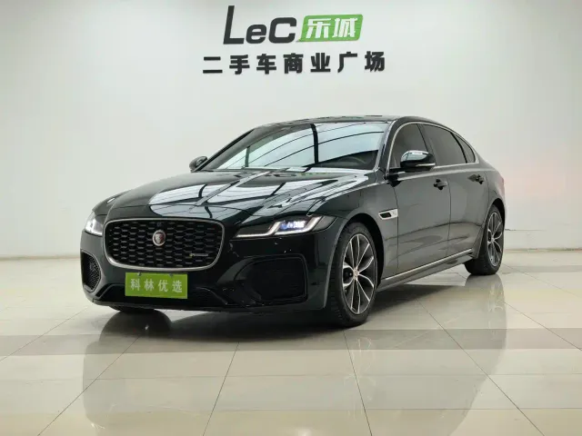 Фотография автомобиля — Jaguar XFL