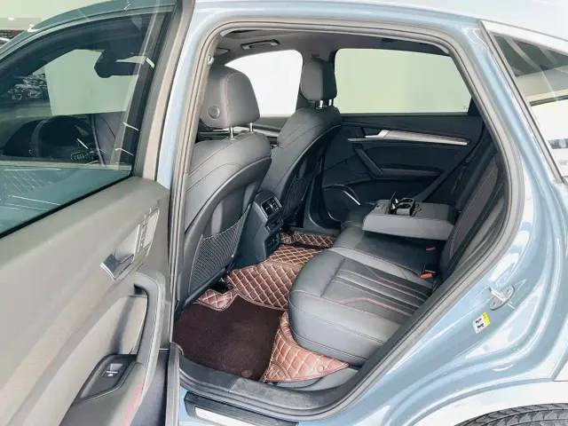 Audi Audi Q5L Sportback 2022 40 TFSI RS Kit Speed Edition — Фото автомобиля 11