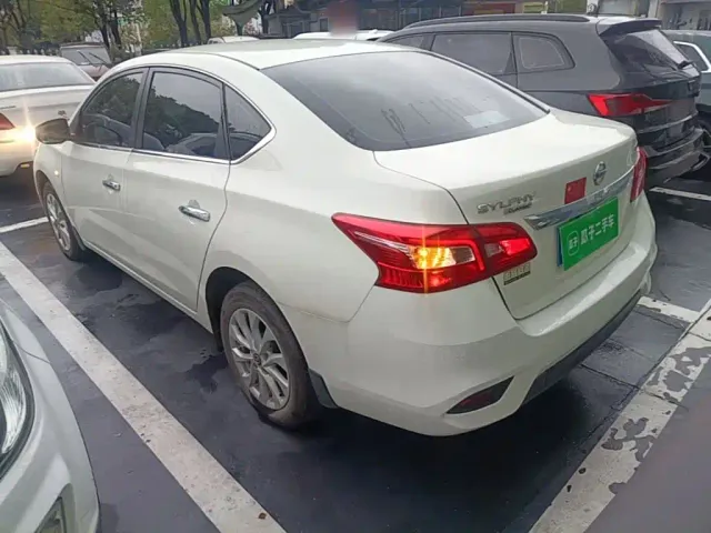 Nissan Sylphy — Фото автомобиля 4